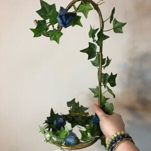 Crafted Gold and Green Ivy Metal Hook Hanging Decor